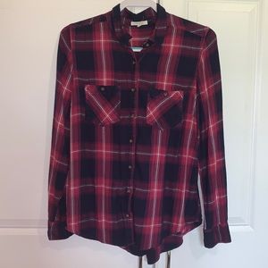 Maurices Long Sleeve Button Up
